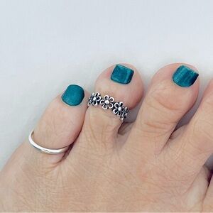 Sterling Silver Eternity Plumeria Toe Ring, Flower Rings, Hawaii Lei Jewelry